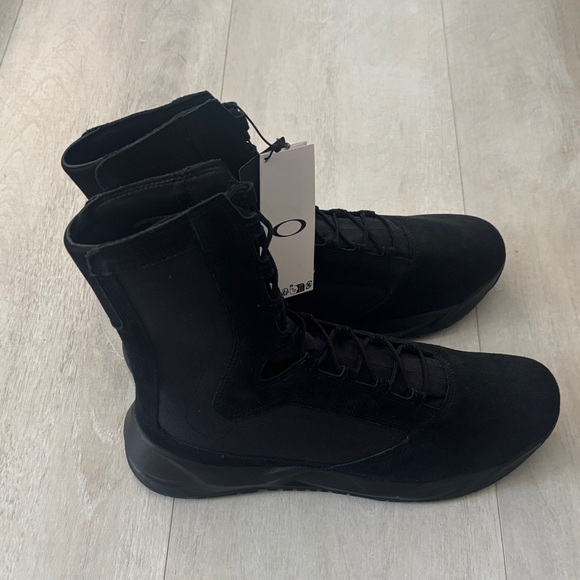 Oakley Black Lace-Up High-Top Boots main image 4